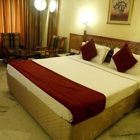 Leo Fort Hotel Jalandhar Ngoại thất bức ảnh