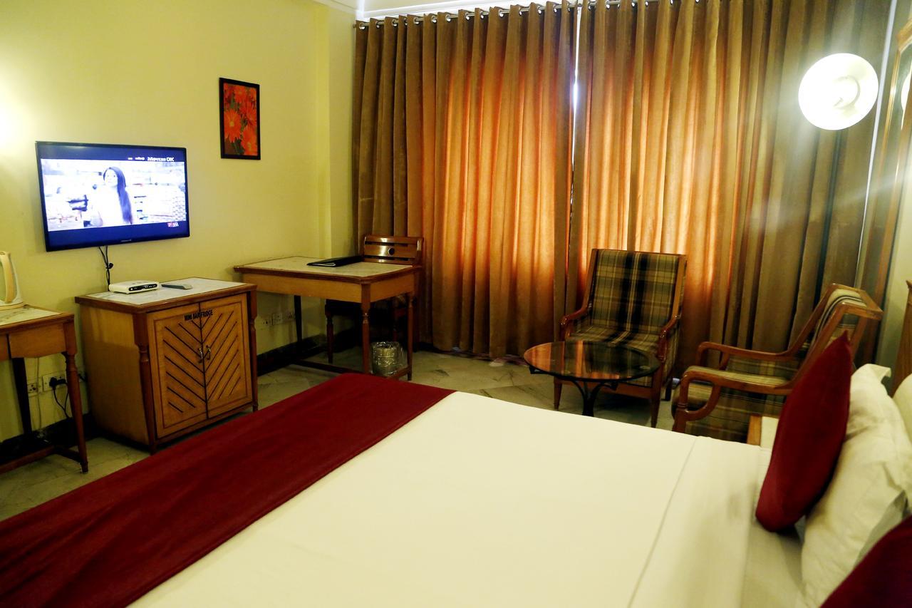 Leo Fort Hotel Jalandhar Ngoại thất bức ảnh